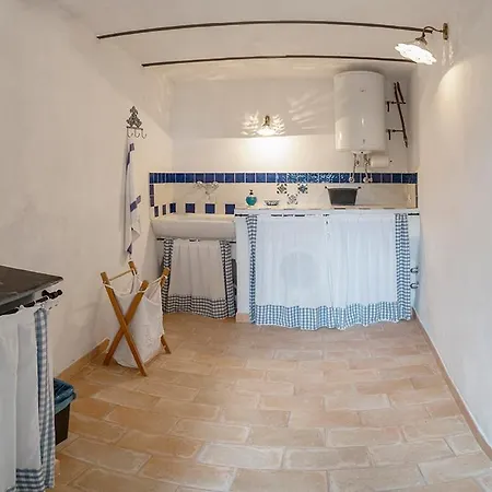 Casa Biancuccia Apartment Bellissimi